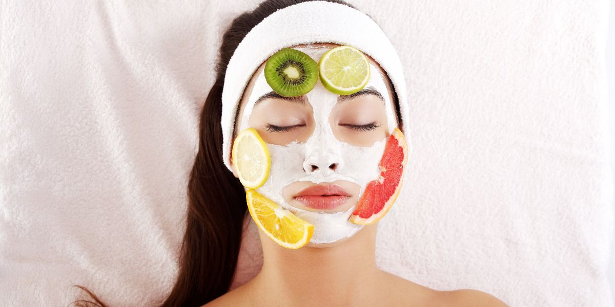 10 cosas que deberías saber (pero nadie te cuenta) sobre tu rutina facial